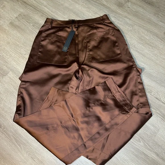 NWT House of Harlow 1960 Brown Satin Cargo Pants High Rise Utility Size 4 - Picture 4 of 5